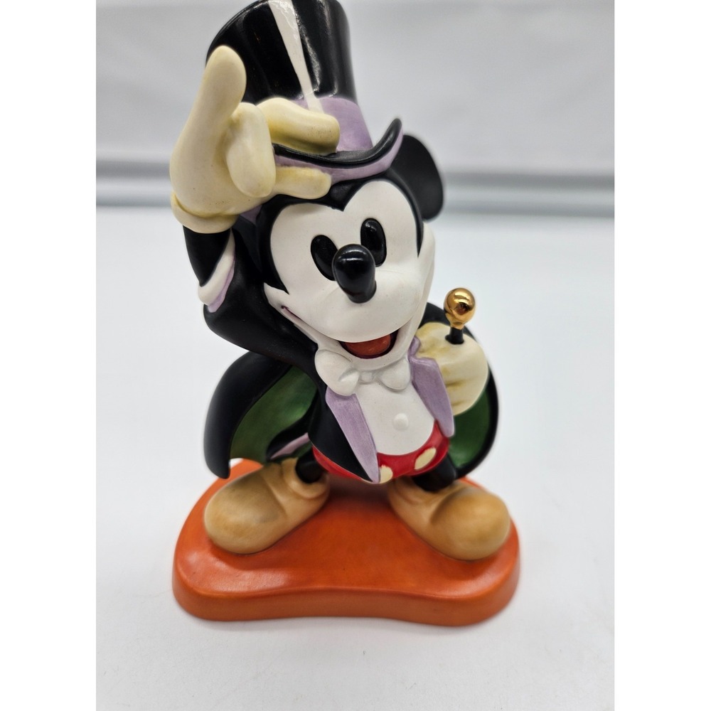 WDCC On With the Show Disney's Magician Mickey NEW in Box with COA